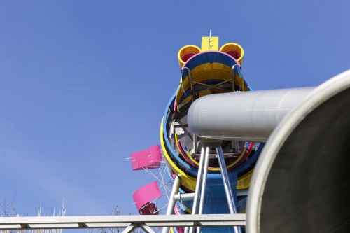 Toboggan du Dragon dans le jardin du Dragon situé au Parc de la Villette à Paris 19ème. Design réalisé par l'architecte Ursula Kurz, Agence Pasodoble. | Philippe DUREUIL Photographie