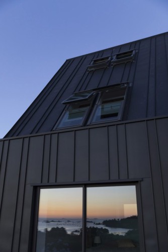 Photo d'architecture extérieure réalisée pour le Groupe  Vélux® en Bretagne. | Philippe DUREUIL Photographie