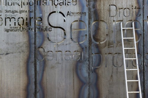 Photographie d'architecture réalisée pour l'architecte Thierry Bonne. Construction d'un office notarial en acier corten situé à Château-Thierry. | Philippe DUREUIL Photographie