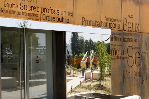 Reportage photographique sur la construction de l'Office Notarial Ast & Carcelle réalisé par l'architecte Thierry Bonne. | Philippe DUREUIL Photographie