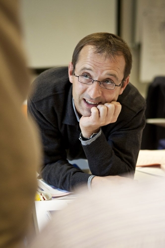 Reportage corporate réalisé pour l'entreprise Vallourec. Portrait corporate d'un manager pendant un séminaire de formation Vallourec University. | Philippe DUREUIL Photographie