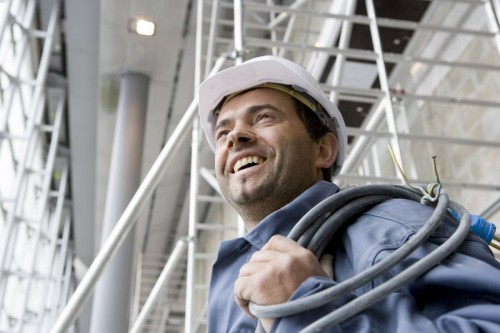 Reportage photo corporate sur un chantier BTP. Portrait d’un compagnon au travail réalisé pour Spie Batignolles. Agence : Thélème. DA : Brigitte Chenu. | Philippe DUREUIL Photographie