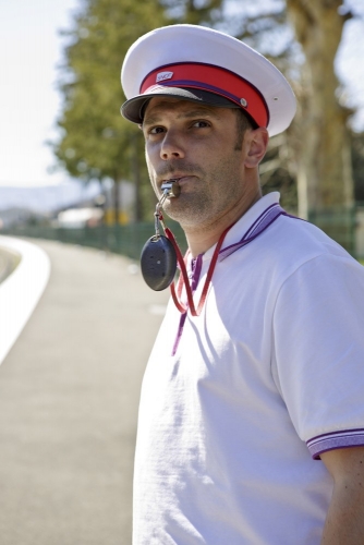 Photographie de portrait corporate réalisé en Gare pour le Rapport Annuel d'Activité 2013 TER PROVENCE-ALPES-CÔTE D'AZUR de la SNCF. Potrait métier. | Philippe DUREUIL Photographie