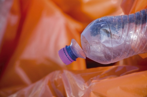 Bouteille en PVC. | Philippe DUREUIL Photographie