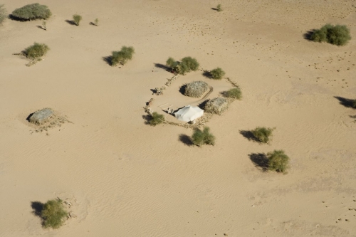 Vue aérienne d'un campement de nomades dans désert du basin de Taoudéni en Mauritanie | Philippe DUREUIL Photographie