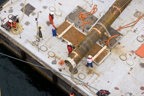 Photographie industrielle. Reportage photographique sur la construction de l'hydrolienne l'Arcouest du groupe EDF - Photographies de reportage réalisées sur le site de la société Naval Group à Brest. Agence Toma. | Philippe DUREUIL Photographie