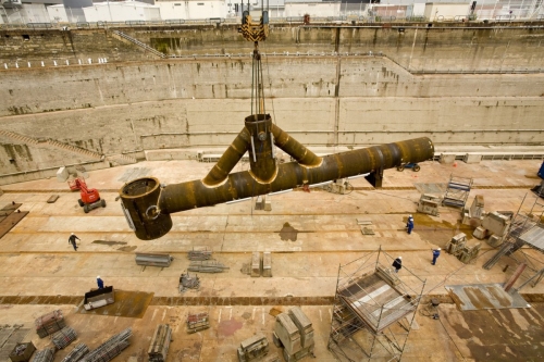 Assemblage du tripod de l'hydrolienne l'Arcouest du groupe EDF - Photographies de reportage réalisées sur le site de la société Naval Group à Brest. Agence Toma. | Philippe DUREUIL Photographie