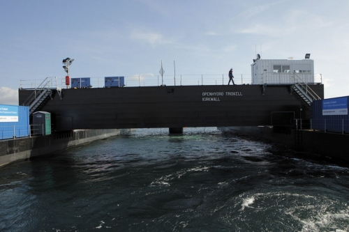 Reportage photographique offshore. Essais en mer de l'hydrolienne l'Arcouest du groupe EDF. Photographies de reportage réalisées pour EDF & Naval Group. | Philippe DUREUIL Photographie