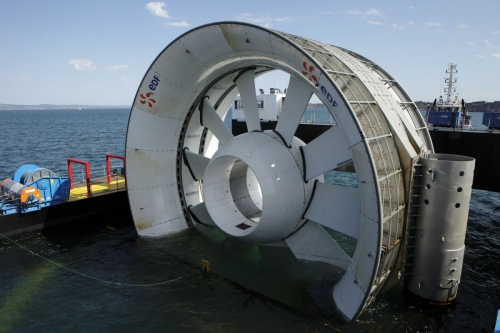 Reportage photographique offshore. Essais en mer de l'hydrolienne l'Arcouest du groupe EDF. Photographies de reportage réalisées pour EDF & Naval Group. | Philippe DUREUIL Photographie