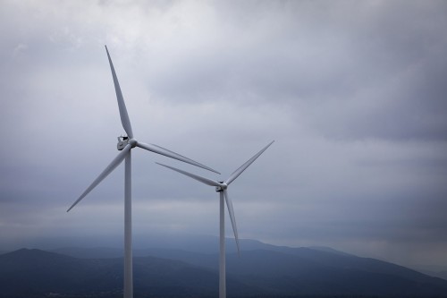 Éoliennes dans les Pyrénées, photographie réalisée pour la société Cerfrance. | Philippe DUREUIL Photographie