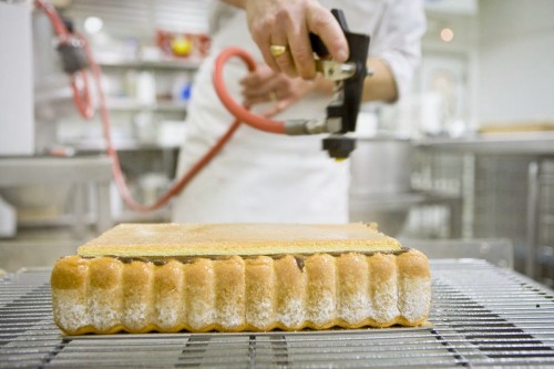 Photographie industrielle  réalisé dans une pâtisserie industrielle. Reportage photo industriel pour la pâtisserie La Romainville. | Philippe DUREUIL Photographie