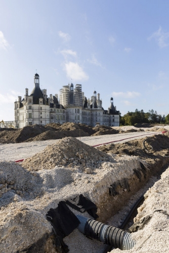 Photo de reportage sur les travaux de restitution des jardins à la française du château de Chambord. | Philippe DUREUIL Photographie