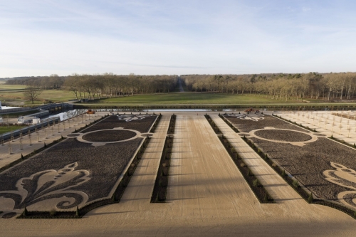 Photo du chantier de restitution des jardins du château de Chambord réalisée depuis les terrasses. | Philippe DUREUIL Photographie