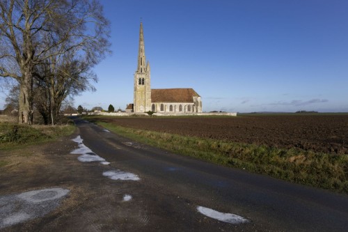 Photo de l'église de Montagny-Sainte-Félicité réalisée à hauteur d'homme, soit 1,75 mètres. | Philippe DUREUIL Photographie