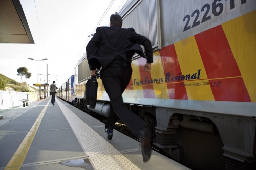 Gare de VAMP - Photo de reportage réalisé pour le rapport d'activité SNCF TER PACA. | Philippe DUREUIL Photographie