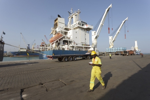 Reportage photographique réalisée à Lomé pour un acteur de la logistique internationale, le Groupe Necotrans. Agence de communication : Wellcom. | Philippe DUREUIL Photographie