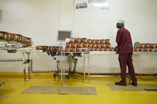 Reportage photographique industriel réalisé pour Nescafé® à Abidjan. | Philippe DUREUIL Photographie