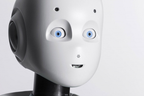 Photographie de packshot. Portrait du robot Roméo réalisé en studio pour Aldebaran SoftBank Robotics. Agence Toma. DA : Aurélien Esquivet. | Philippe DUREUIL Photographie