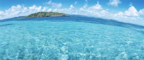 Photo panoramique réalisée pour illustrer une campagne de publicité, affiches 4 x 3, & PLV, pour l'Office du Tourisme de la Martinique. Agence : DIVA Directeur Artistique : Vincent LE BEE | Philippe DUREUIL Photographie