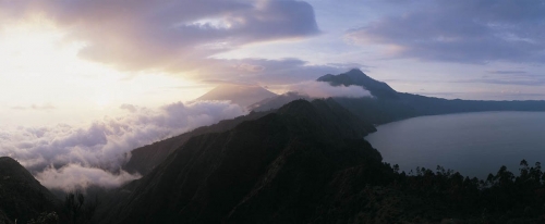 Paysage panoramique du lac Batur réalisé sur l'île de Bali en Indonésie | Philippe DUREUIL Photographie