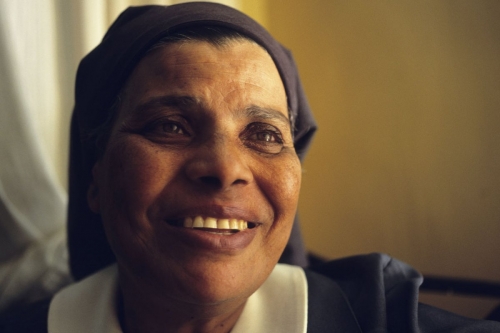 Portrait de Sœur Sara réalisé au Caire en Égypte | Philippe DUREUIL Photographie
